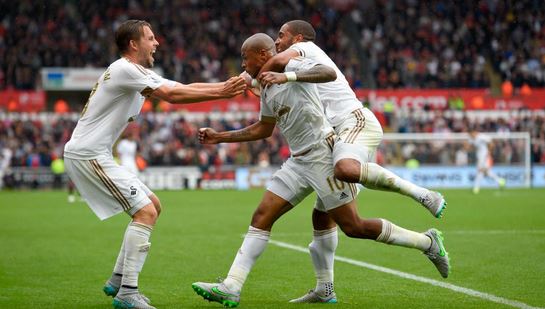 Chicharito, sin jugar en derrota de Manchester United