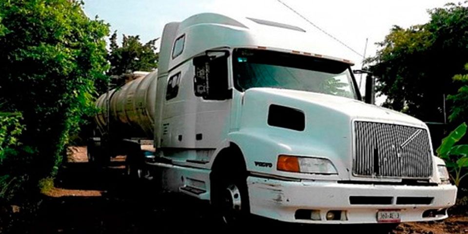 Intercepta PF 17 mil litros de hidrocarburo en NL