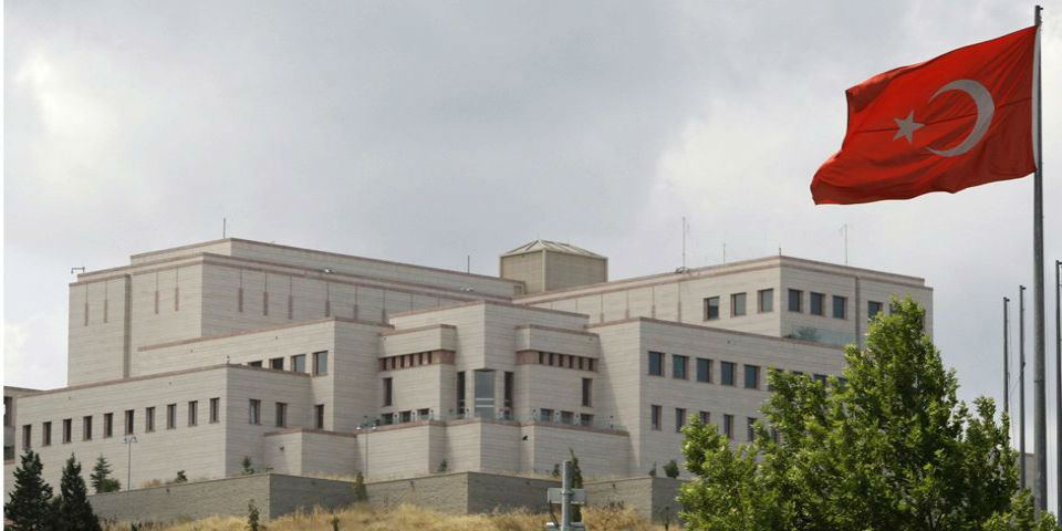 Atacan el consulado de EE. UU. en Estambul