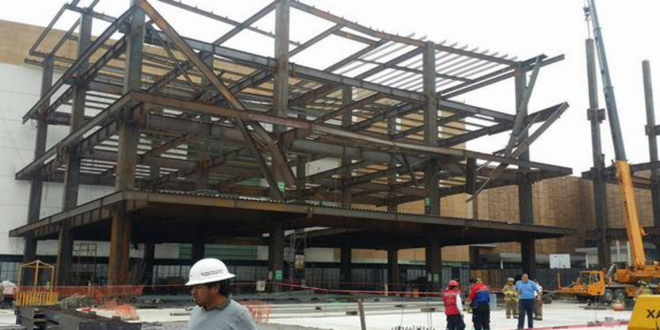 Un muerto al caer viga de acero en Parque Delta