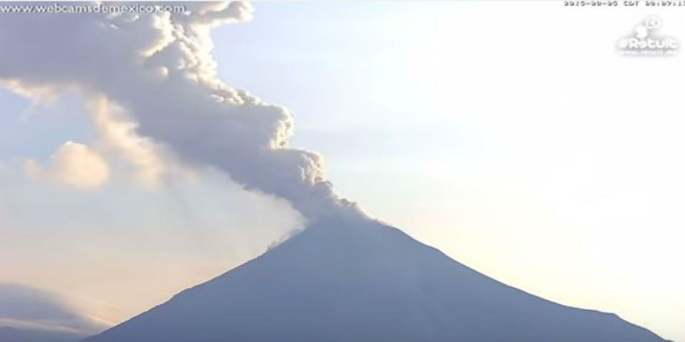 Actividad constante del Volcán de Colima
