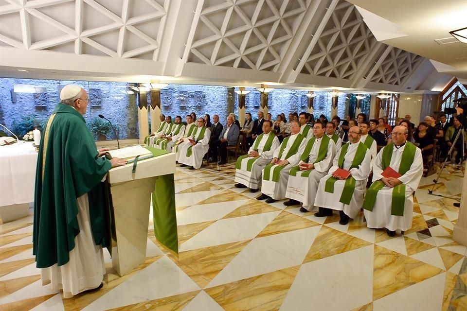 Sacerdotes podrán conceder el perdón por aborto: papa Francisco