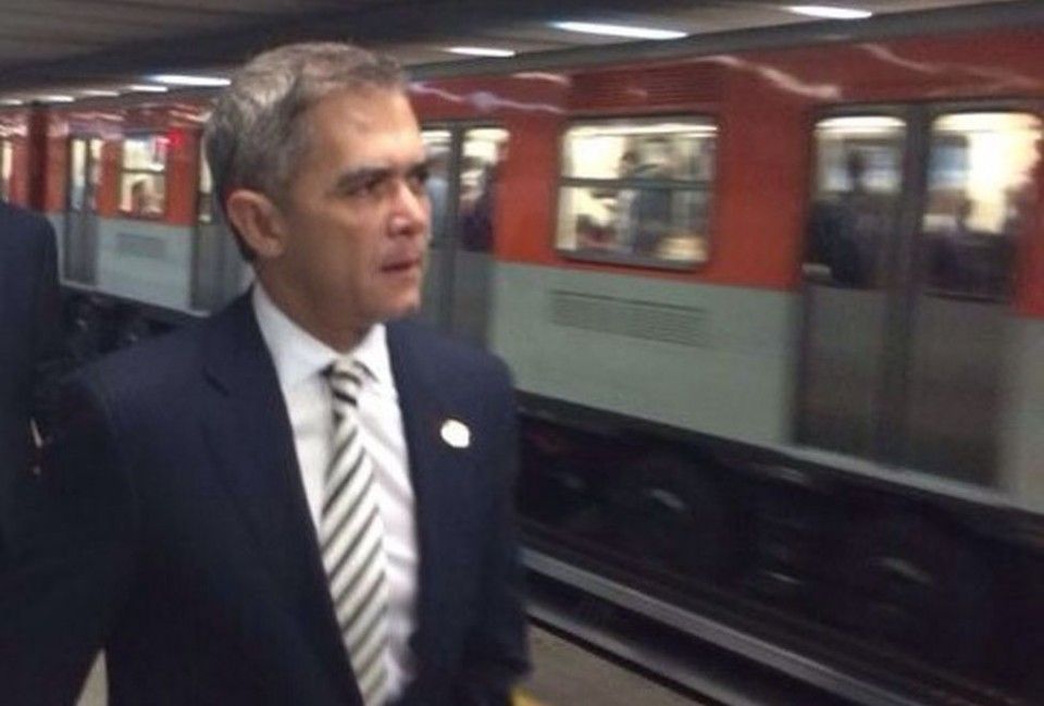 Pide Mancera a sus dependencias no usar auto mañana