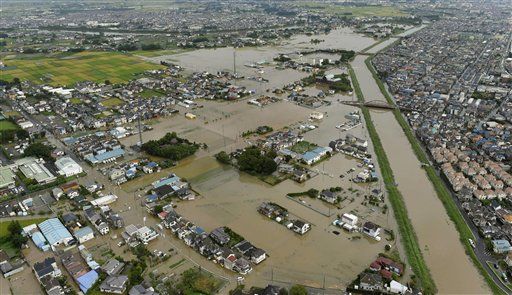 Cien mil personas evacuadas en Japón por lluvias