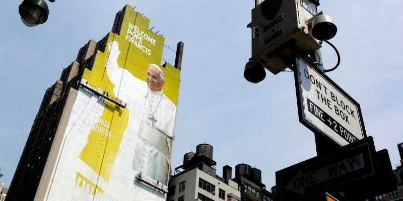 Mexicano diseña mural para visita del Papa