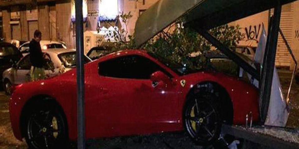 Coches y futbolistas, mala combinación