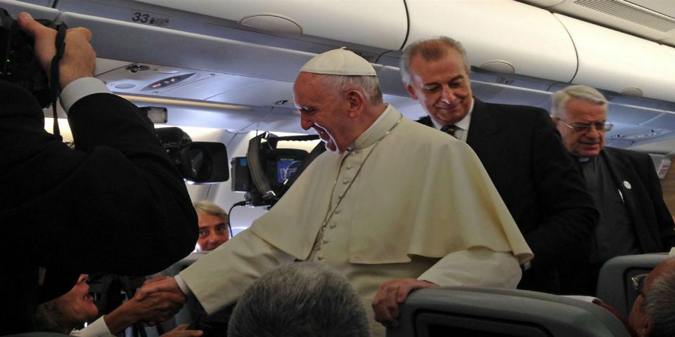 Empanadas argentinas durante el vuelo papal Empanadas argentinas durante el vuelo papal