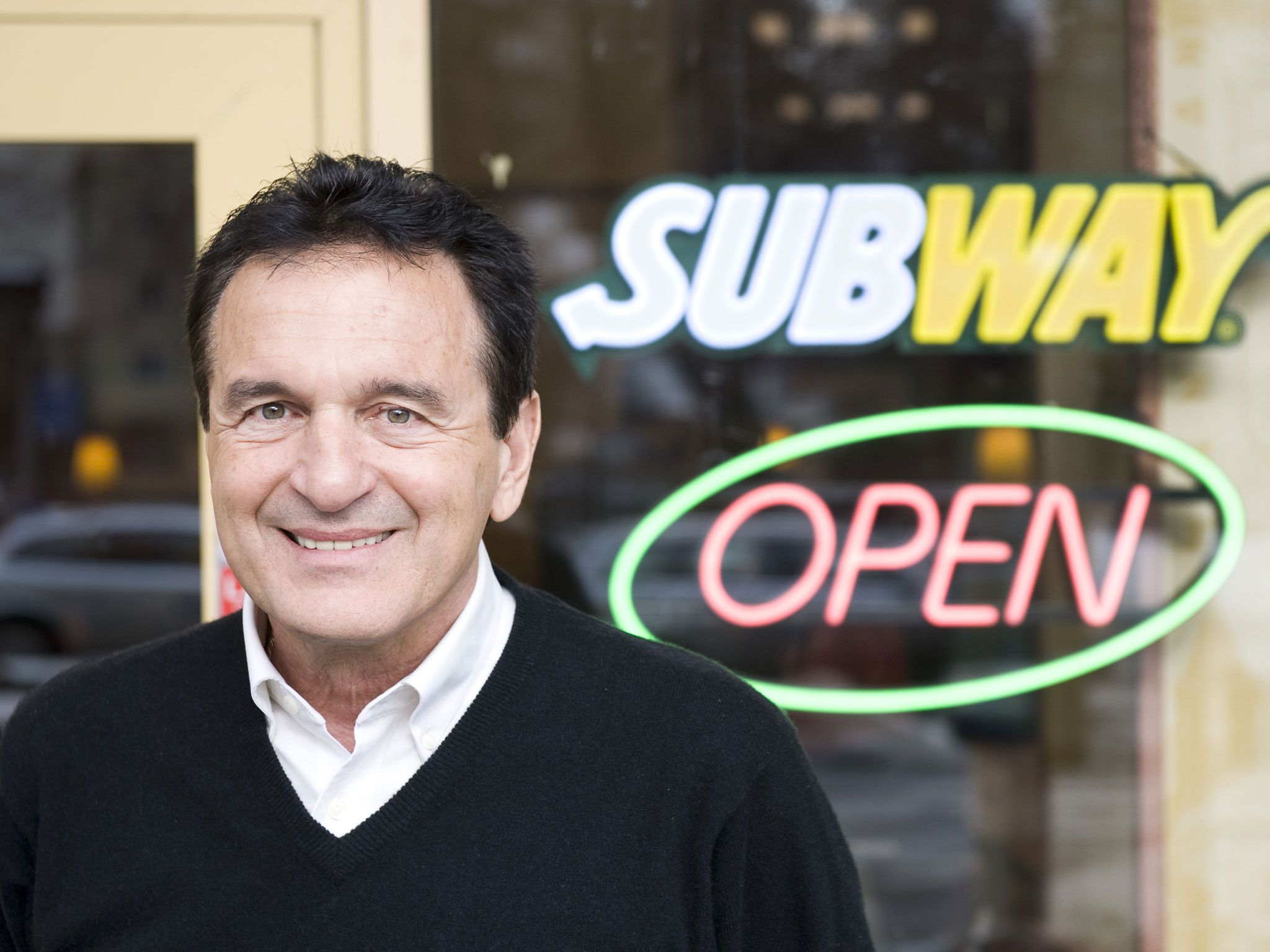 Muere cofundador de Subway, Fred DeLuca