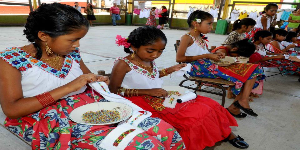 Flora Santiago, la indígena que decidió ser abogada para ayudar a su comunidad