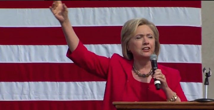 “Minorías” apoyan a Clinton. Evangelistas van con Trump