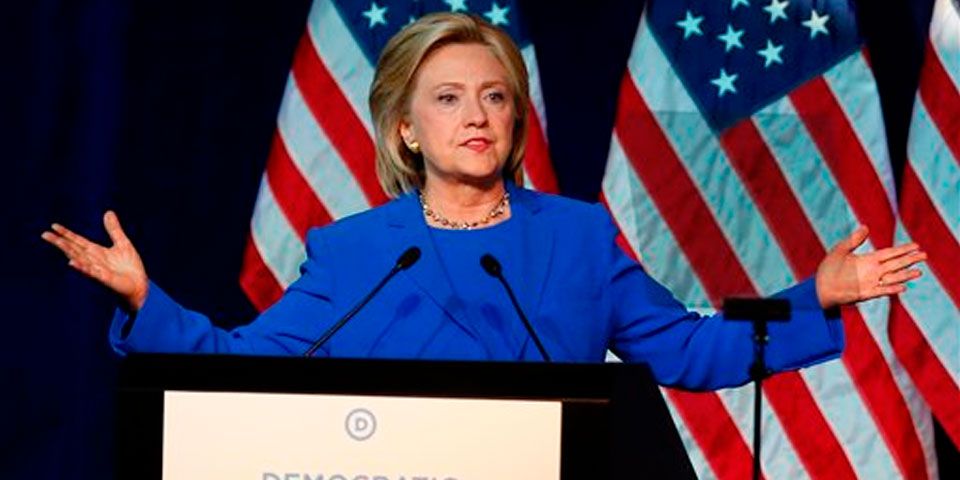 Hillary Clinton propone facilitar ciudadanía a inmigrantes en EE.UU.