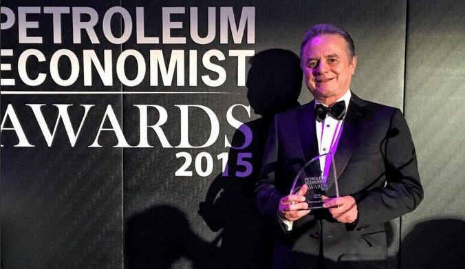 Coldwell recibe premio como Ministro del Año 2015