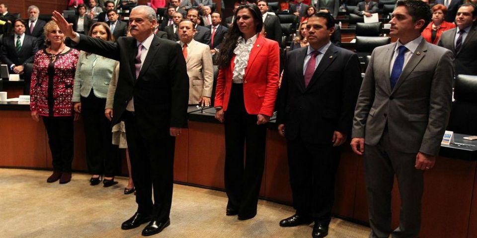 Miguel Basáñez toma protesta como embajador de México en EE.UU.