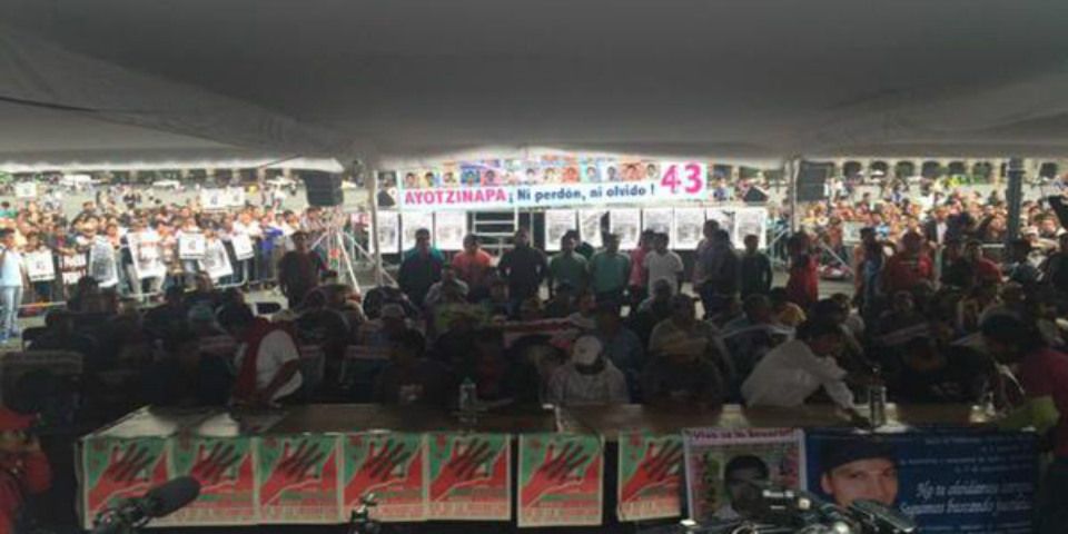 Reconoce experta del GIEI disposición de EPN con padres de los 43