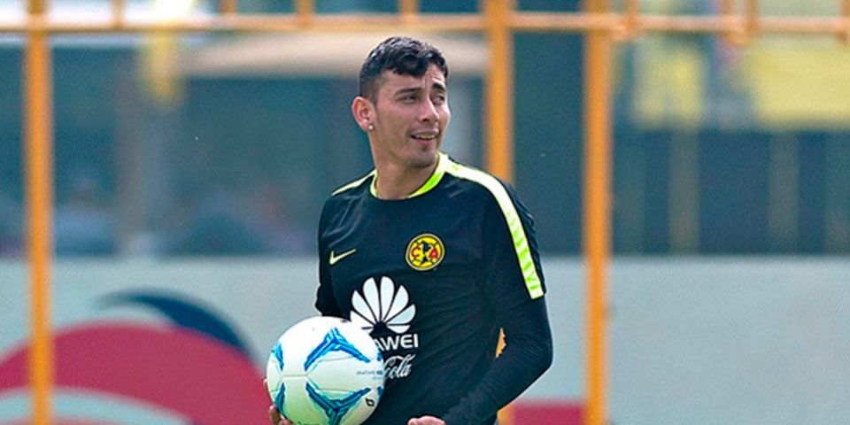 Sambueza sufre percance automovilístico