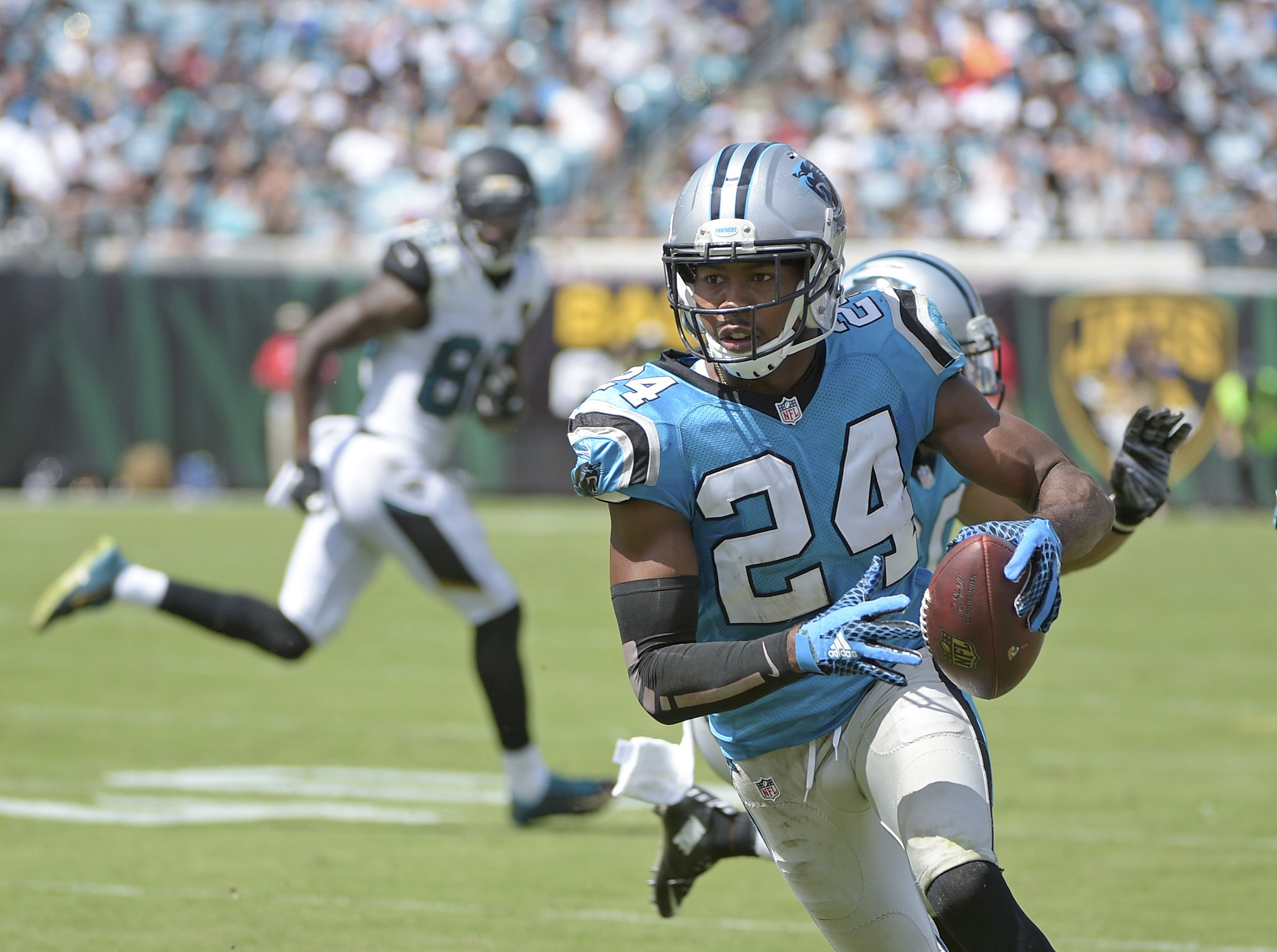 Sin apuros, Carolina vence a Jacksonville