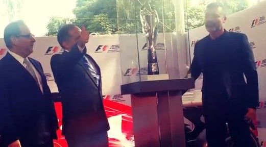 Presentan trofeo del Gran Premio de México Presentan trofeo del Gran Premio de México
