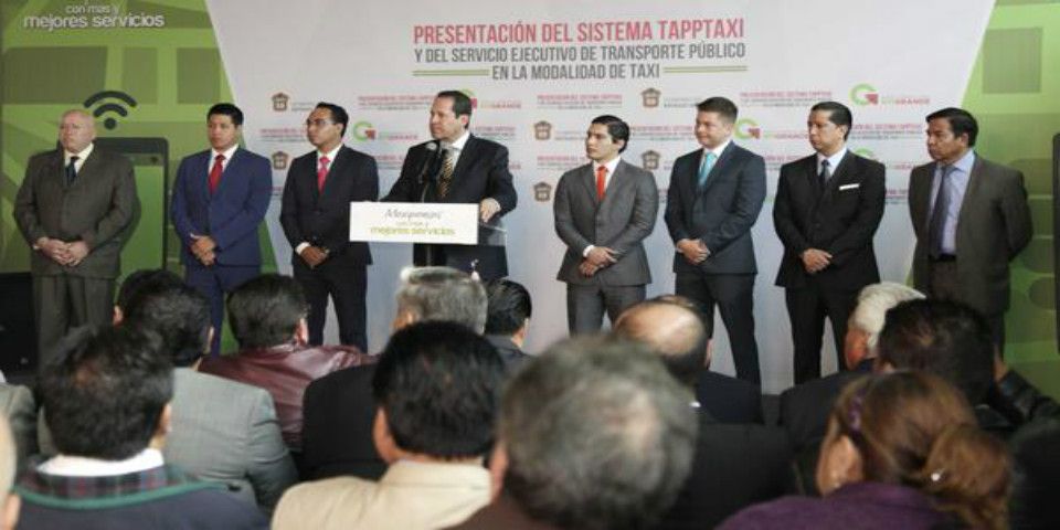 Crean estudiantes de UAEM app para servicio de taxi