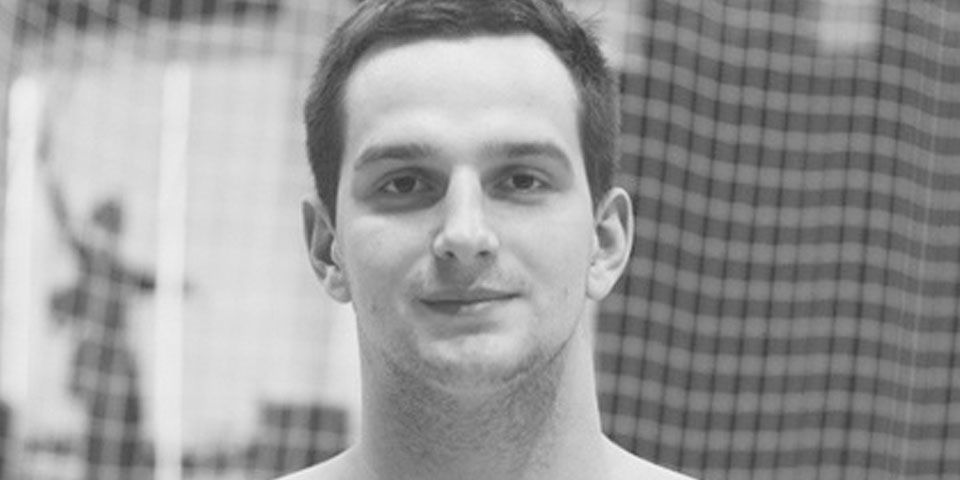 Muere jugador ruso de waterpolo mientras nadaba