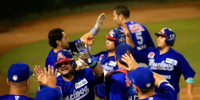 Roban a Acereros de Monclova en pleno festejo