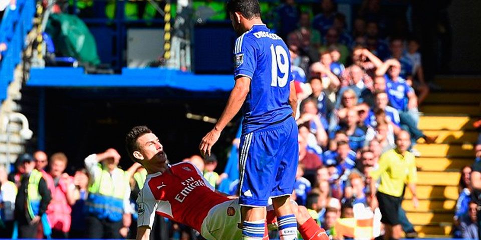 La FA suspende a Diego Costa y perdona a Gabriel