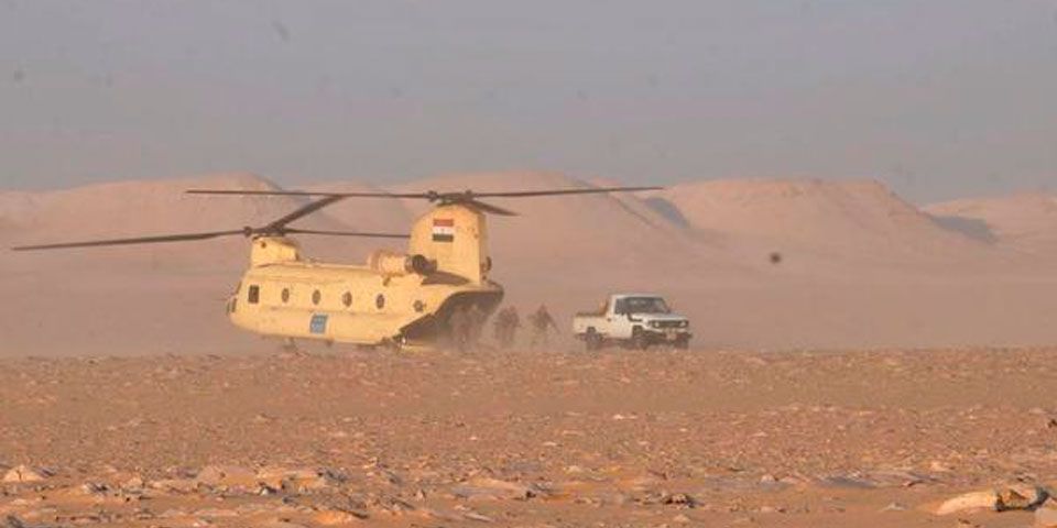 Ejército egipcio mata 10 insurgentes en desierto occidental