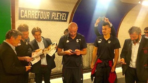 Jugadores del Girondins viajan al estadio en metro