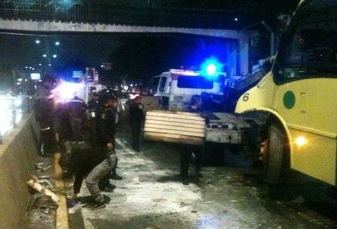 Choque en Circuito Interior deja 4 heridos