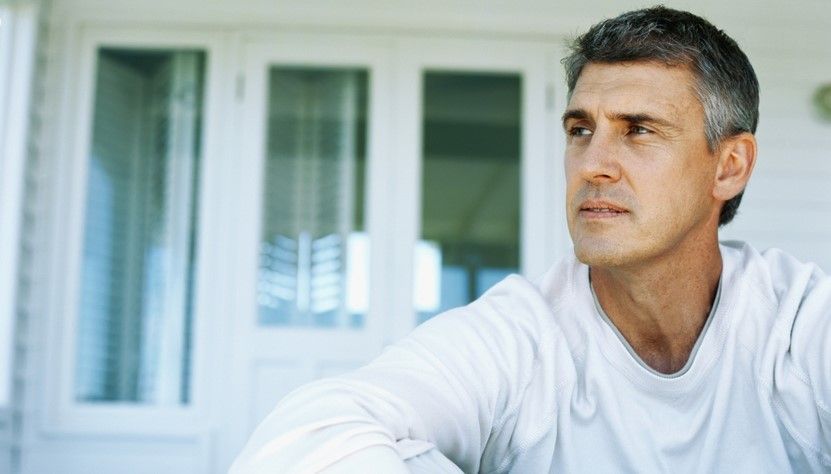 Hombres se vuelven menos atractivos a partir de los 40