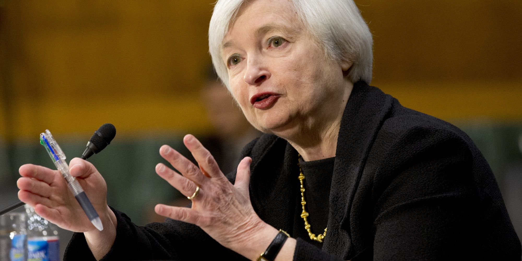 Prevé Fed aumento en tasas de interés para fin de año
