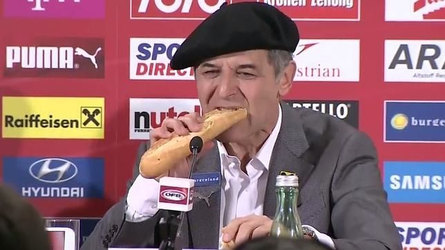 Video: curiosa celebración de entrenador austriaco