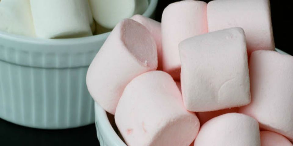 Niño muere ahogado con un malvavisco