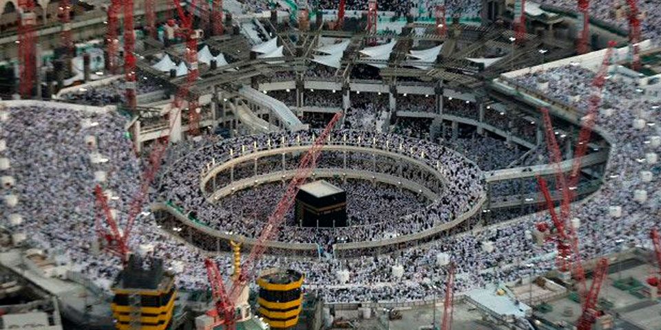 Son ya 111 muertos por desplome de gr&uacute;a en La Meca