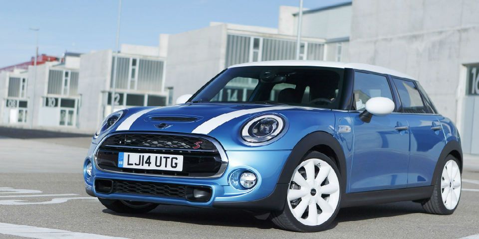 Investigan a BMW por fallas en Mini Cooper