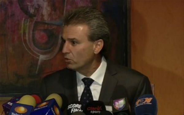 El problema de Chivas son las constantes mentiras: Néstor de la Torre