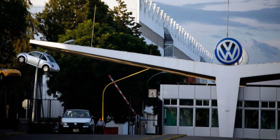 Investiga SEMARNAT a Volkswagen por escándalo de emisiones