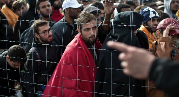 En la ola de inmigrantes sirios podría haber terroristas: gobierno de Rusia