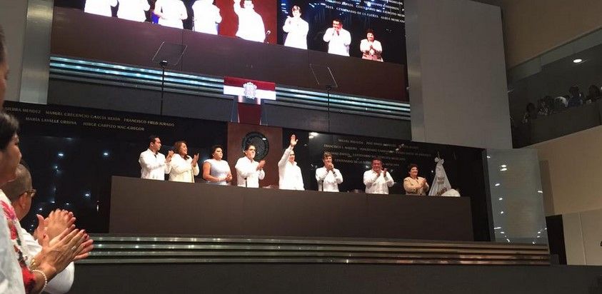 Rinde protesta nuevo gobernador de Campeche