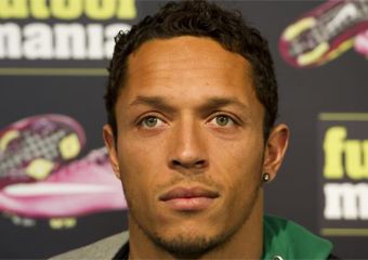 Adriano, jugador del Barcelona, también evadió impuestos