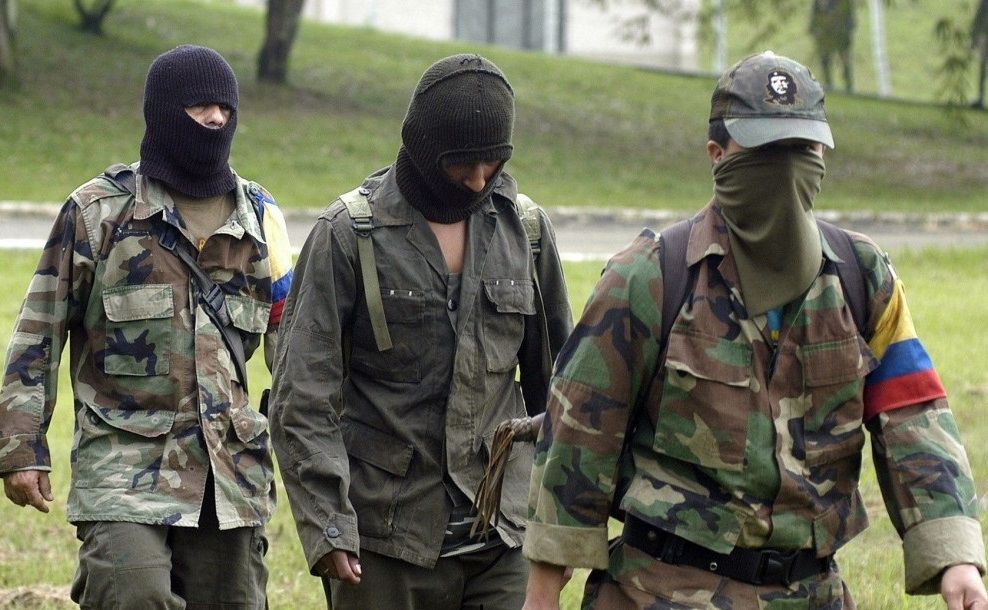 Santos y FARC acuerdan cese al fuego para Navidad