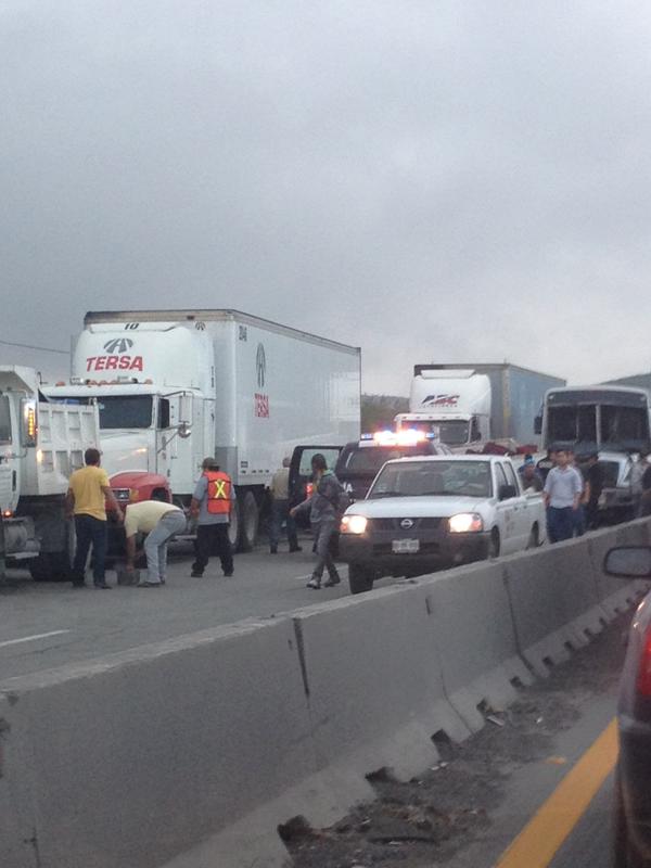 Accidente deja un muerto y dos heridos en NL - Accidente_MTY
