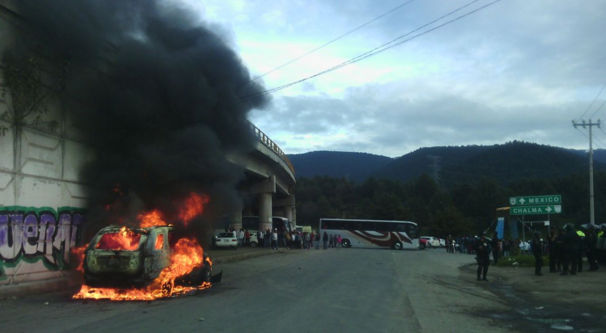 Intentan linchar a 3 en el Edomex