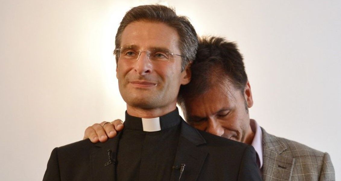 Hay más homosexuales en la Iglesia que en la sociedad: excura gay