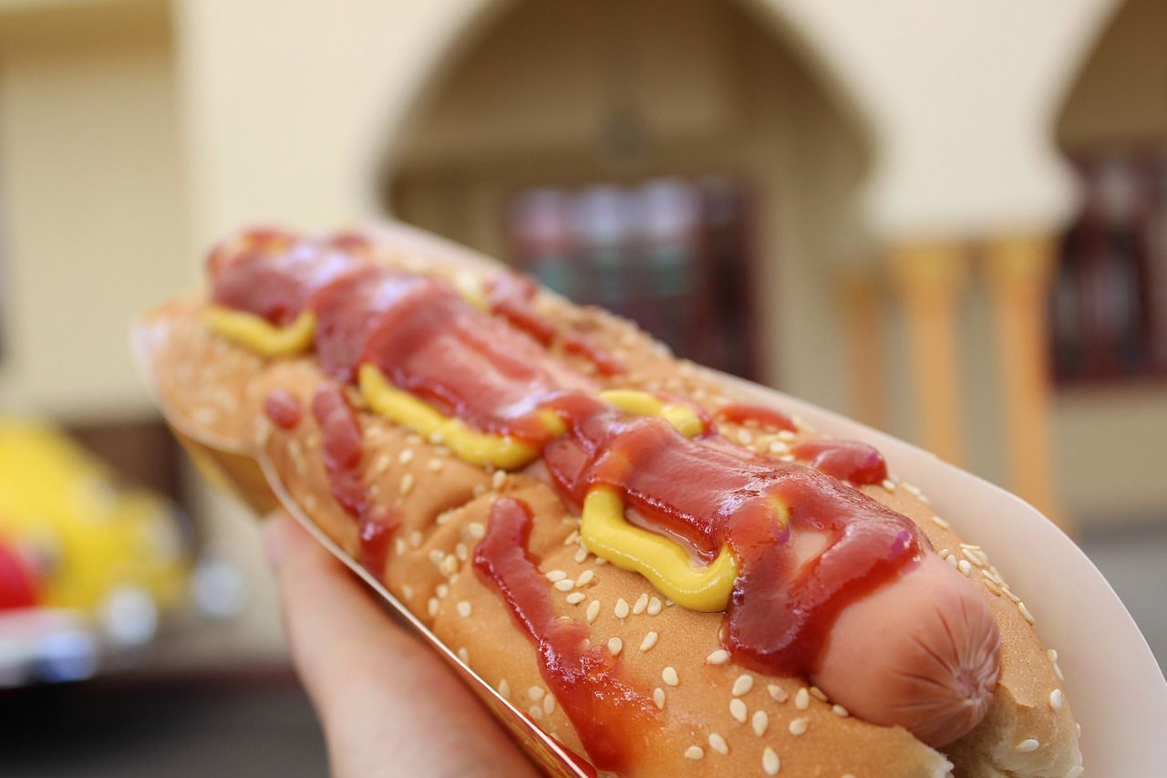 Hallan ADN humano en los hot dogs de Estados Unidos
