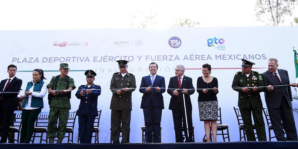 Inauguran plaza deportiva del Ejército en Guanajuato