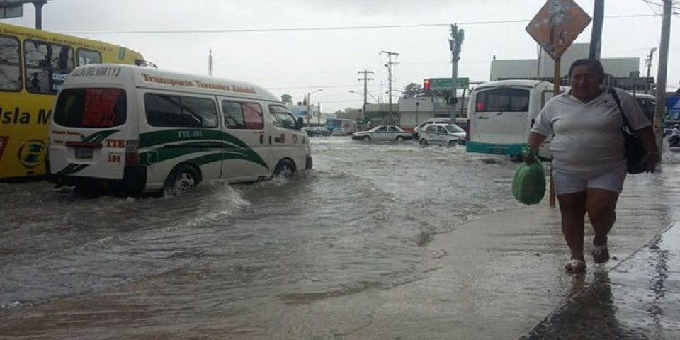 Activan operación “tormenta” en Cancún