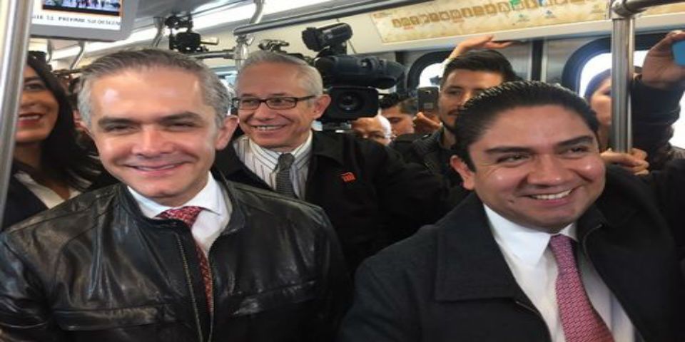 Mancera viaja en las 5 estaciones rehabilitadas de la L12