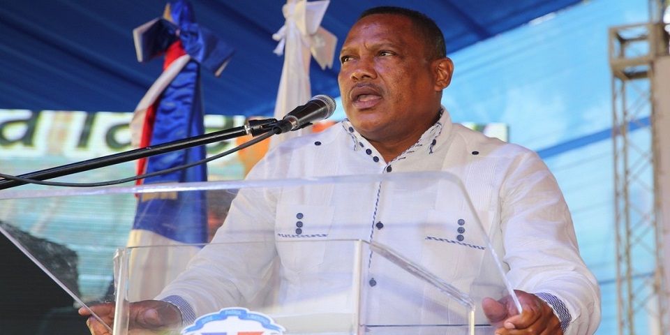 Presidente dominicano destituye a gobernador por video sexual Presidente dominicano destituye a gobernador por video sexual