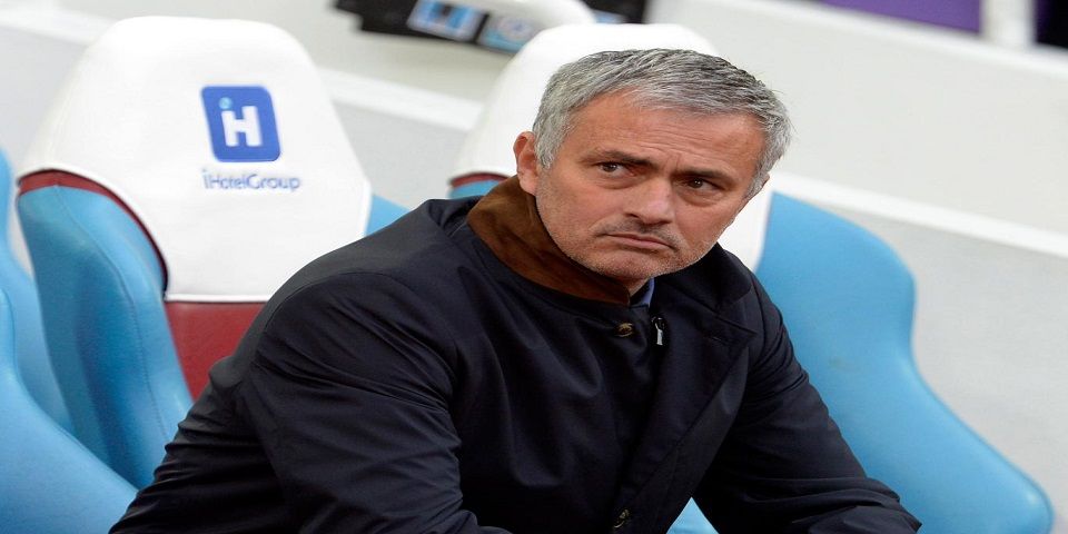 Acusan a Mourinho de conducta inapropiada