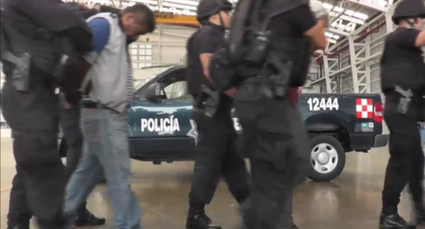 Trasladan a líderes detenidos de la CNTE al penal del Altiplano